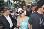 Paris Hilton arrives at Mumbai airport on 3rd Dec 2012 (37).JPG
